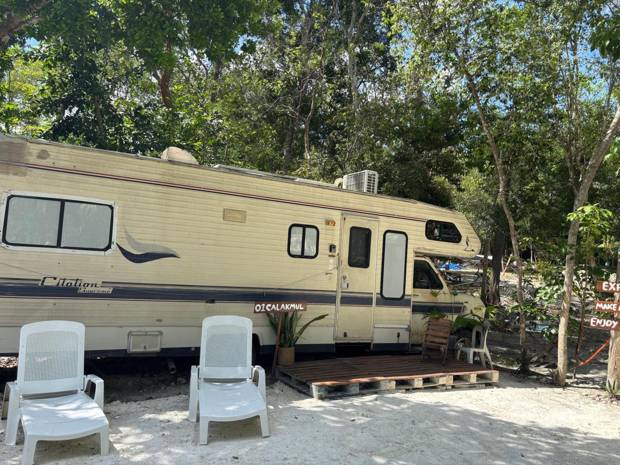 Hotel Momotoh Camper Xpujil Exterior foto